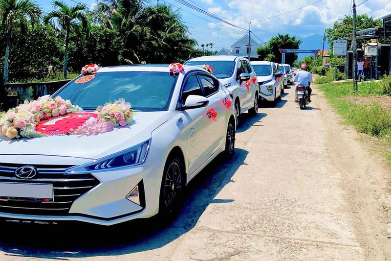 Xe cưới hỏi rước dâu đời mới